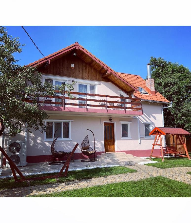 Horace Guesthouse Pool & Hot Tub & Bikes & River Dejani Esterno foto